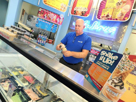 carvel ice cream ave n